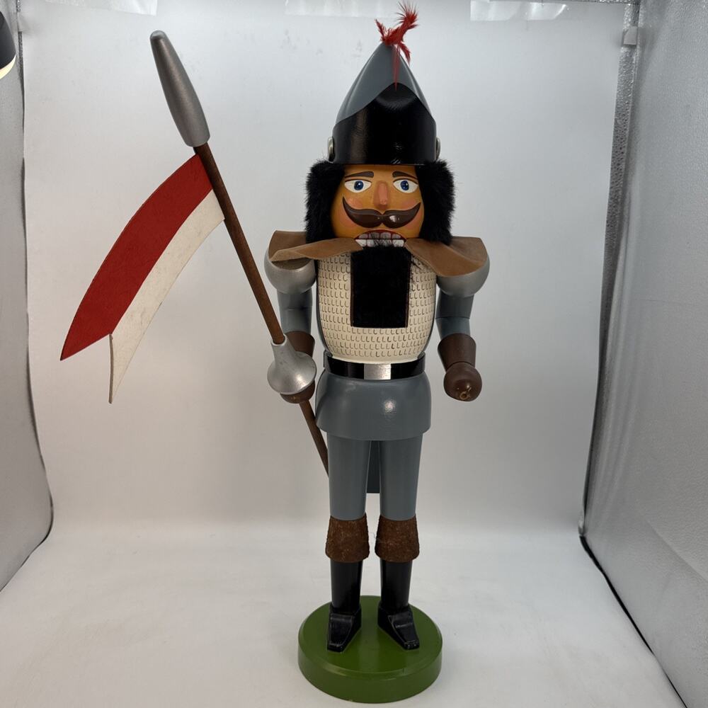 HUGE! ERZGEBIRGE VEB Hodrewa Rothenthal Nutcracker German Guard Soldier 24”